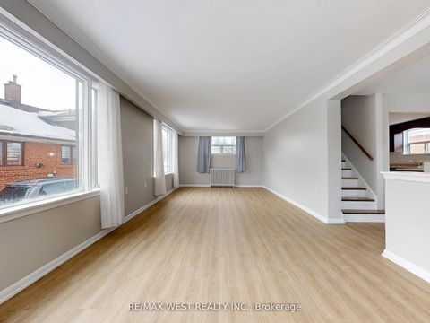 Photo 7 at 16 Upwood Avenue, Rustic, Toronto