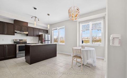 Photo 7 at 846 Atwater Path, Lakeview, Oshawa