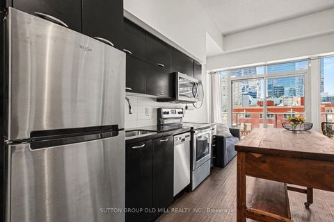 Photo 8 at 713 - 126 Simcoe Street, Waterfront Communities C1, Toronto