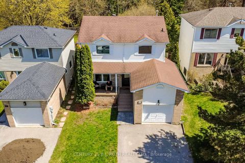 Photo 2 at 55 Moon Drive, Ardagh, Barrie