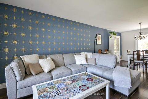 Photo 6 at 55 Moon Drive, Ardagh, Barrie