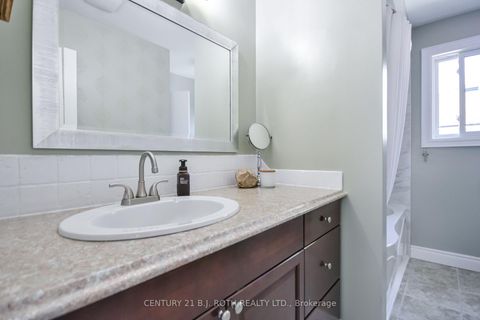 Photo 21 at 55 Moon Drive, Ardagh, Barrie