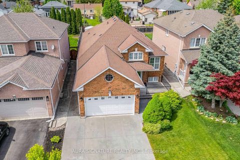 Photo 0 at 30 Graceview Court, Vaughan Grove, Vaughan