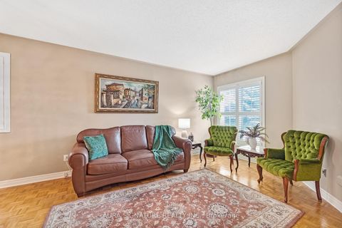 Photo 5 at 30 Graceview Court, Vaughan Grove, Vaughan
