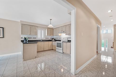 Photo 9 at 30 Graceview Court, Vaughan Grove, Vaughan