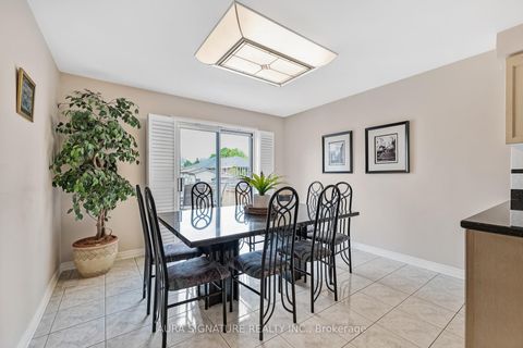 Photo 13 at 30 Graceview Court, Vaughan Grove, Vaughan