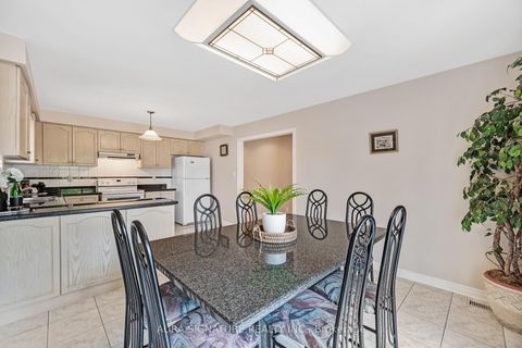 Photo 14 at 30 Graceview Court, Vaughan Grove, Vaughan