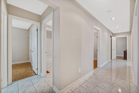 Photo 20 at 30 Graceview Court, Vaughan Grove, Vaughan