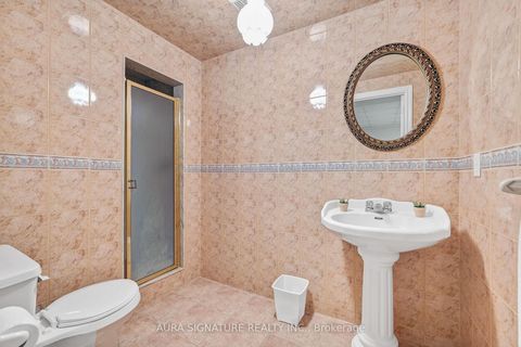 Photo 32 at 30 Graceview Court, Vaughan Grove, Vaughan