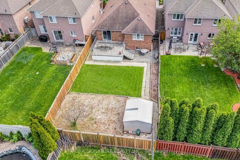 Photo 34 at 30 Graceview Court, Vaughan Grove, Vaughan