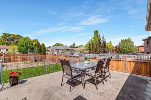 Photo 38 at 30 Graceview Court, Vaughan Grove, Vaughan