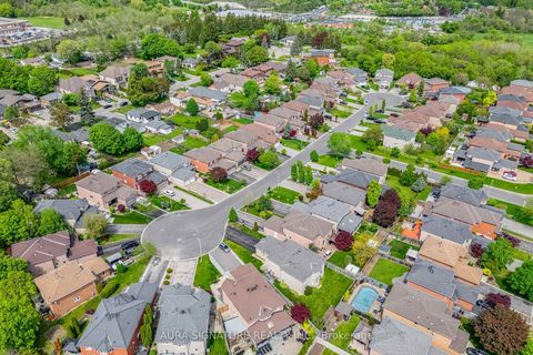 Photo 44 at 30 Graceview Court, Vaughan Grove, Vaughan