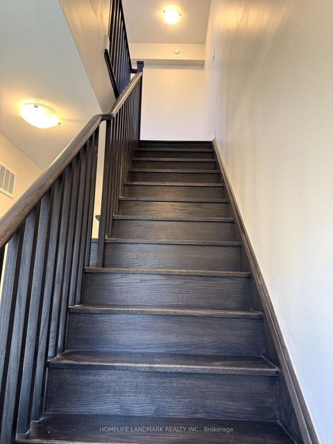 Photo 4 at 3 - 50 Holmes Avenue, Willowdale East, Toronto