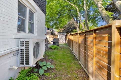 Photo 17 at 190 Alton Avenue, South Riverdale, Toronto