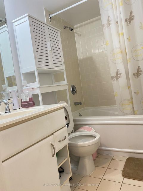Photo 11 at 3002 - 38 Lee Centre Drive, Woburn, Toronto