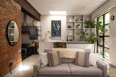 Photo 11 at 121R Fermanagh Avenue, Roncesvalles, Toronto
