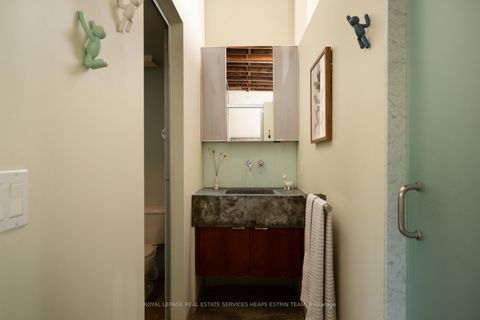 Photo 25 at 121R Fermanagh Avenue, Roncesvalles, Toronto