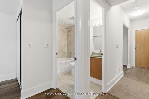 Photo 25 at 606 - 8 Scollard Street, Annex, Toronto