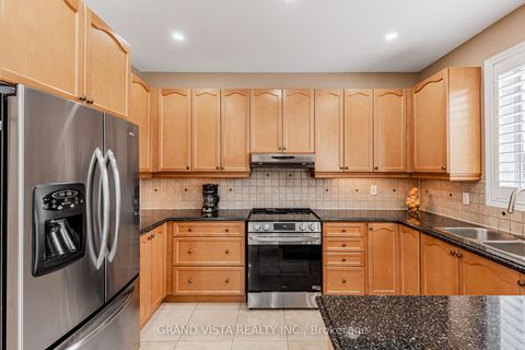 Photo 6 at 31 Routledge Drive, Oak Ridges, Richmond Hill