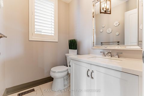 Photo 11 at 31 Routledge Drive, Oak Ridges, Richmond Hill