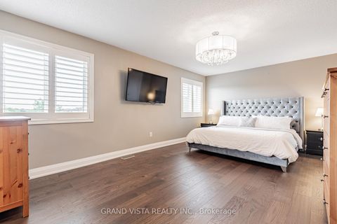 Photo 14 at 31 Routledge Drive, Oak Ridges, Richmond Hill