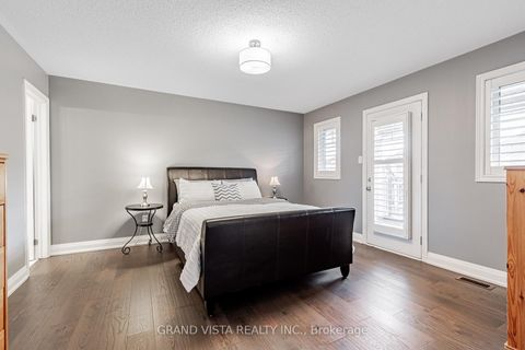 Photo 18 at 31 Routledge Drive, Oak Ridges, Richmond Hill