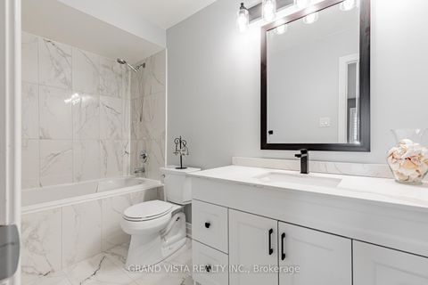 Photo 19 at 31 Routledge Drive, Oak Ridges, Richmond Hill