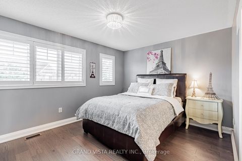 Photo 21 at 31 Routledge Drive, Oak Ridges, Richmond Hill