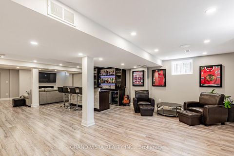 Photo 24 at 31 Routledge Drive, Oak Ridges, Richmond Hill