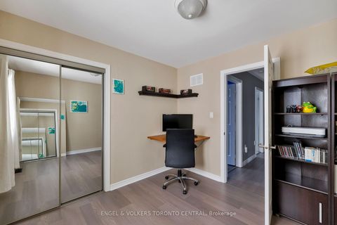 Photo 22 at 337 Kirkvalley Crescent, Bayview Wellington, Aurora
