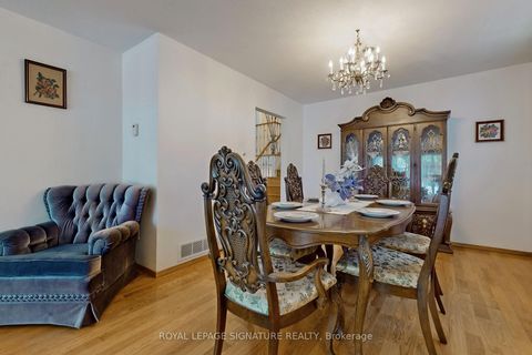 Photo 4 at 6 Kelvinway Drive, L'Amoreaux, Toronto