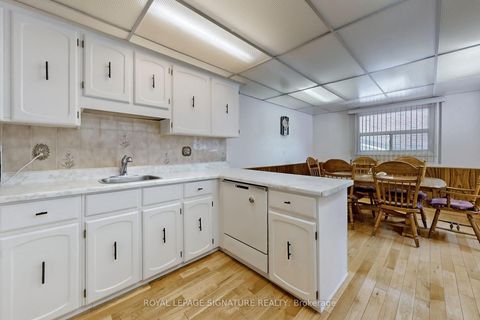 Photo 6 at 6 Kelvinway Drive, L'Amoreaux, Toronto