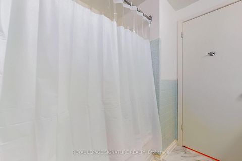 Photo 23 at 6 Kelvinway Drive, L'Amoreaux, Toronto