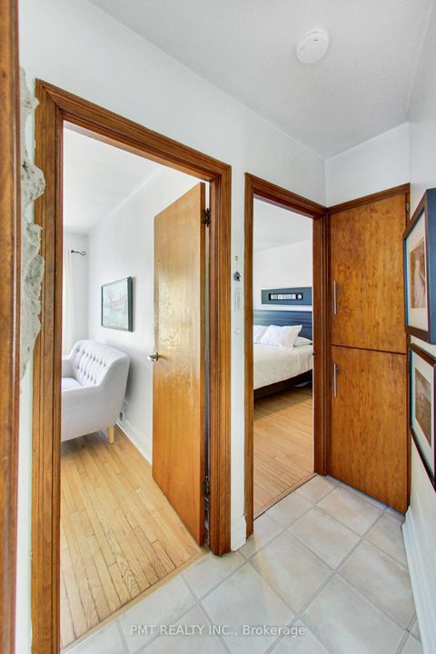 Photo 16 at 25 Ronald Avenue, Belgravia, Toronto