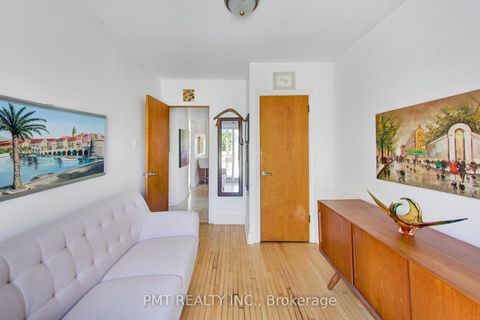 Photo 18 at 25 Ronald Avenue, Belgravia, Toronto