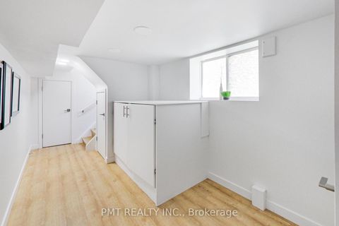 Photo 23 at 25 Ronald Avenue, Belgravia, Toronto