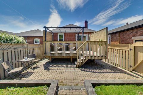 Photo 34 at 25 Ronald Avenue, Belgravia, Toronto