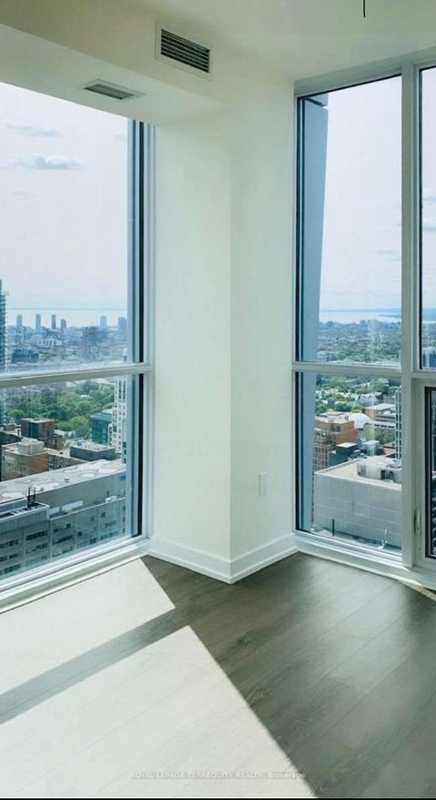 Photo 4 at 4202 - 1 Yorkville Avenue, Annex, Toronto