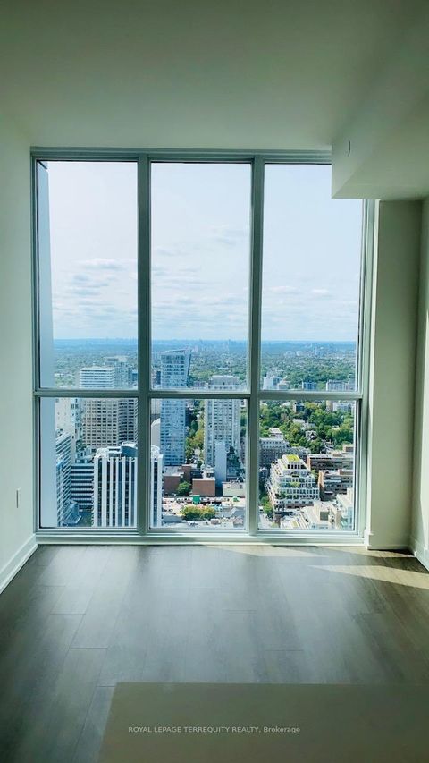 Photo 6 at 4202 - 1 Yorkville Avenue, Annex, Toronto