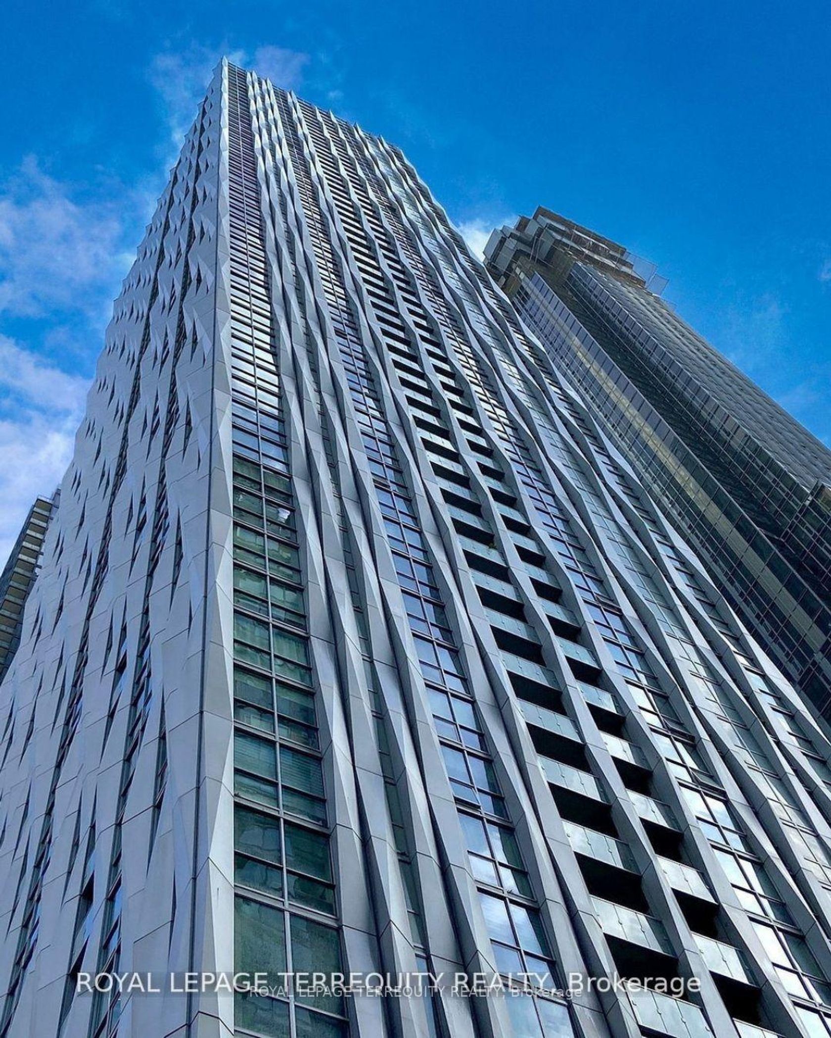 4202 - 1 Yorkville Avenue, Annex, Toronto 