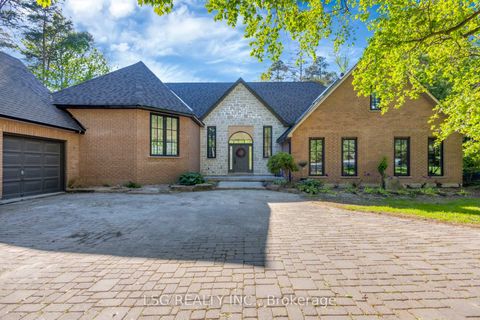 Photo 1 at 5 Williamson Terrace, Hills of St Andrew, Aurora