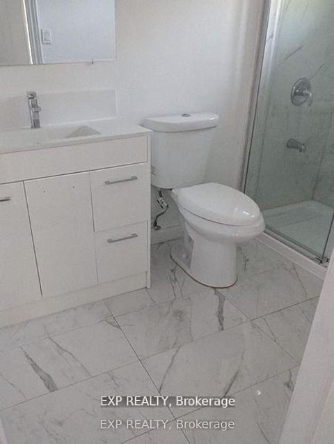 Photo 4 at 201 Garden Avenue, Keswick North, Georgina