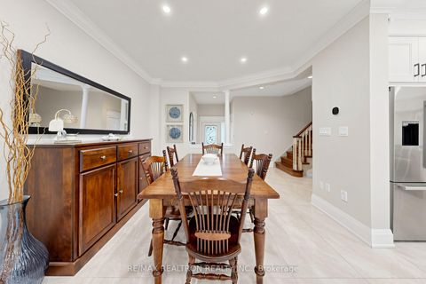 Photo 14 at 8A Casa Grande Street, Westbrook, Richmond Hill