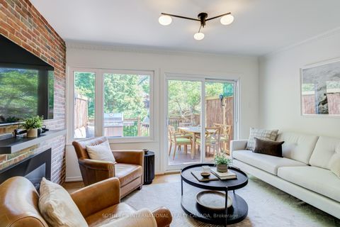 Photo 10 at 361 Hillsdale Avenue E, Mount Pleasant East, Toronto