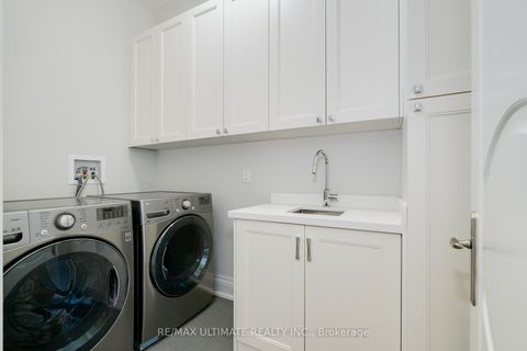 Photo 19 at 2 Poplar Drive, Oak Ridges, Richmond Hill