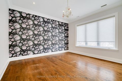 Photo 20 at 2 Poplar Drive, Oak Ridges, Richmond Hill