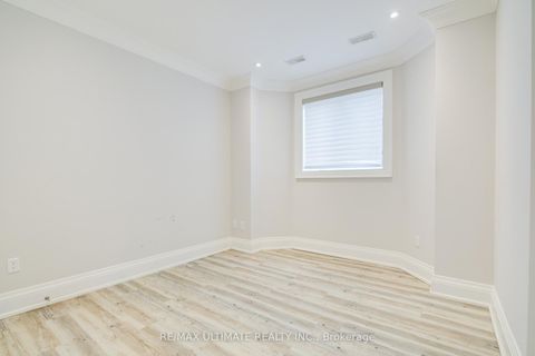 Photo 33 at 2 Poplar Drive, Oak Ridges, Richmond Hill