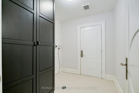 Photo 34 at 2 Poplar Drive, Oak Ridges, Richmond Hill