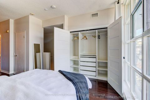 Photo 12 at 208 - 901 Queen Street W, Bellwoods, Toronto