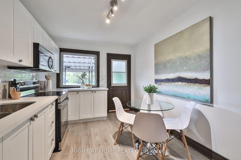 Photo 13 at 20 Winona Drive, Wychwood, Toronto
